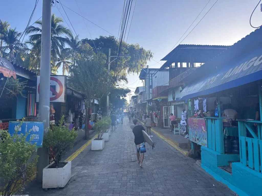 rue à El Tunco, El Salvador