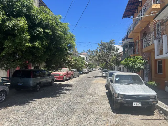 rue à Lazaro Cardenas Puerto Vallarta