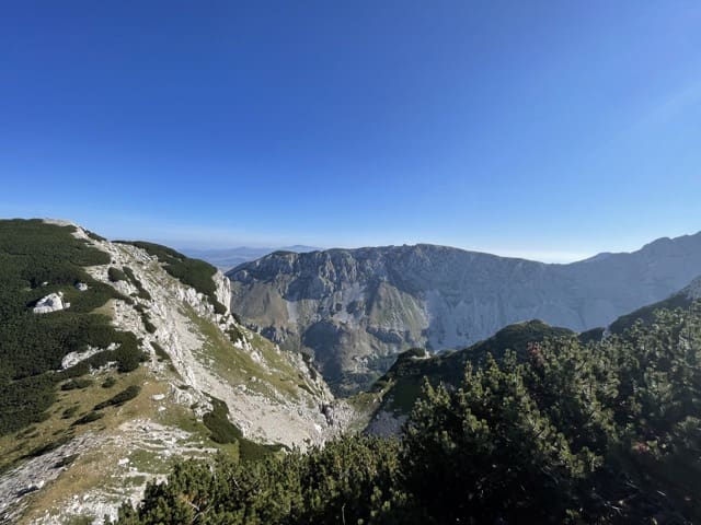 montagnes dans le parc national du durmitor au montenegro