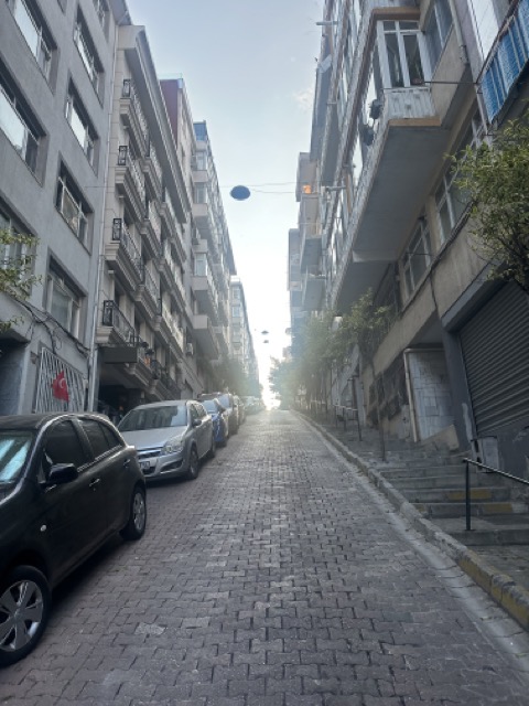 rue qui monte besiktas, istanbul